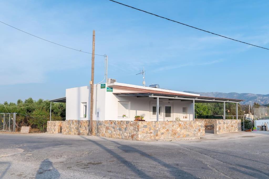 Appartamento Zografia - Charming House Near The Coast Marmari  Esterno foto
