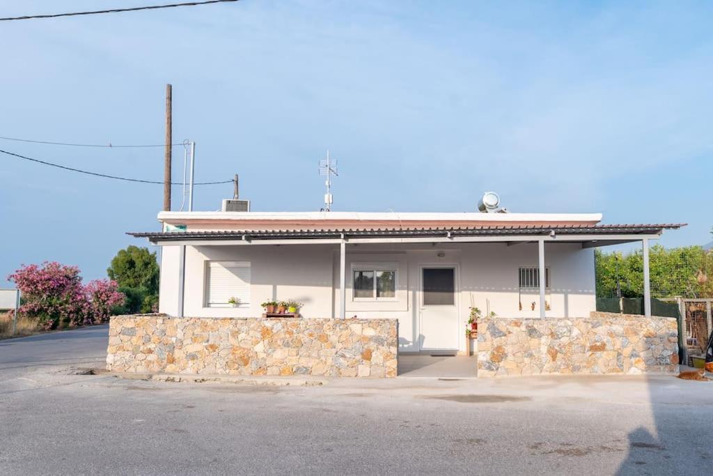 Appartamento Zografia - Charming House Near The Coast Marmari  Esterno foto