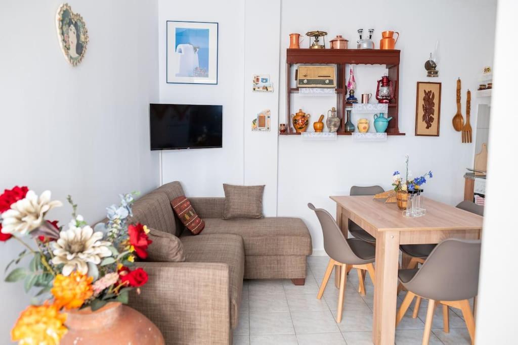 Appartamento Zografia - Charming House Near The Coast Marmari  Esterno foto